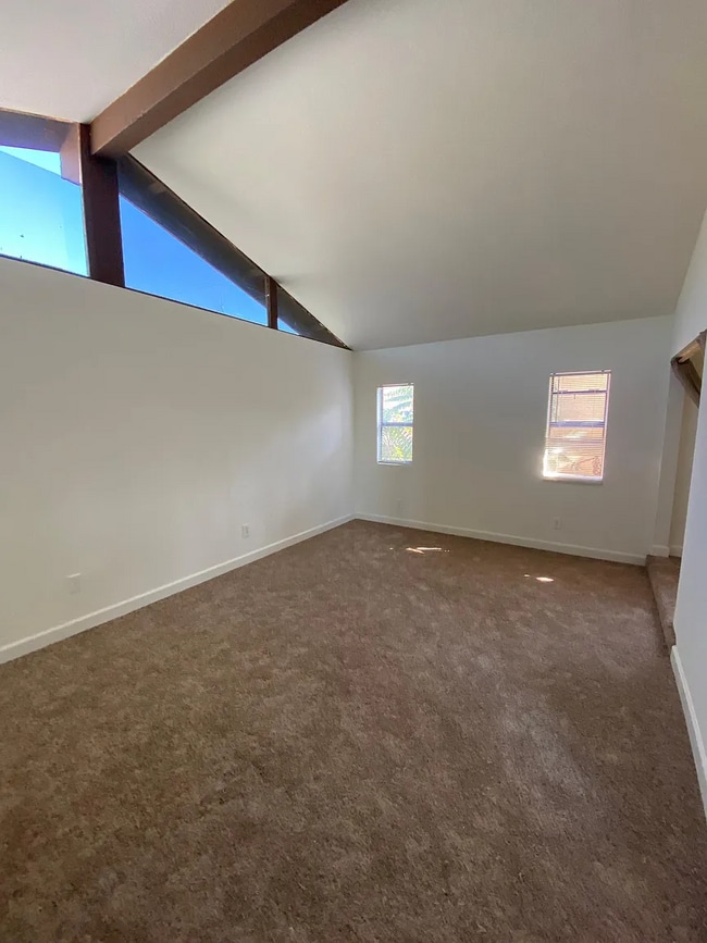 Photo - 3106 E 15th St