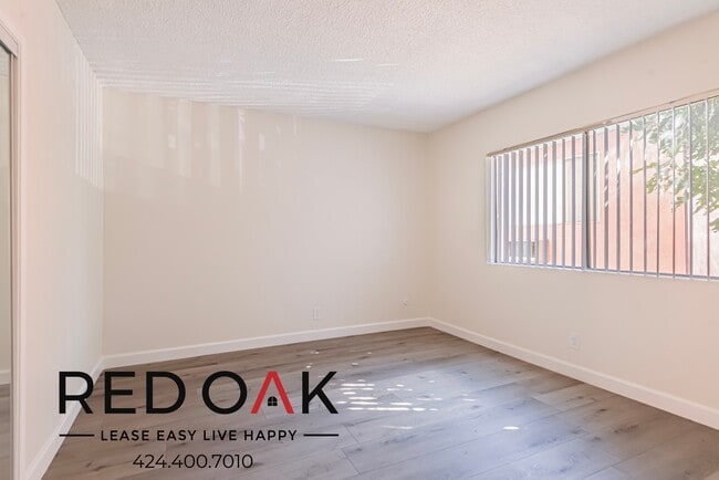 Photo - 1545 N Bronson Ave Unidad 106 Rental