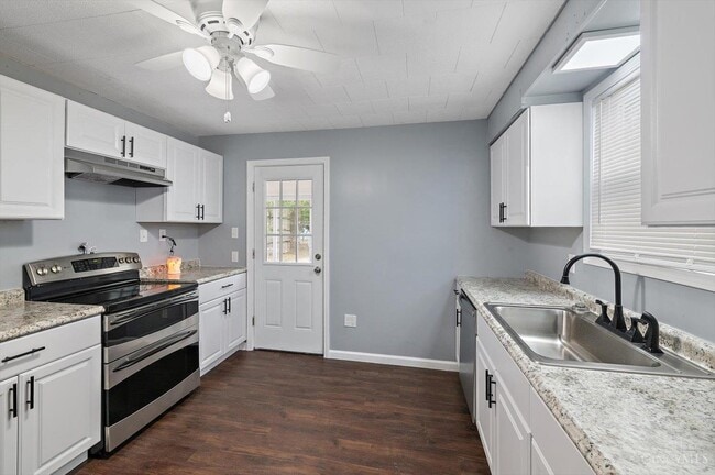 Photo - 740 Allen Ave