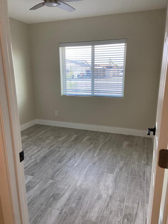 Photo - 9351 W Caron Dr