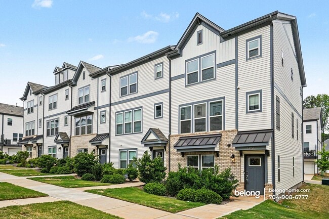 Photo - 1424 Blanche St