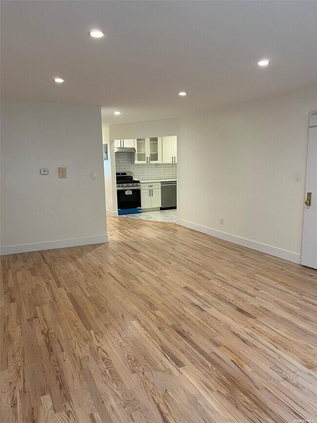 194343 76th St Apartment Unit 2FL Queens, NY