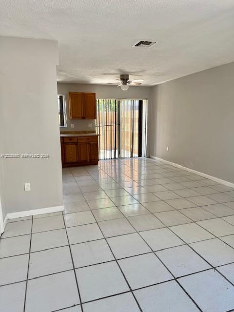 Photo - 927 NW 7th Ct