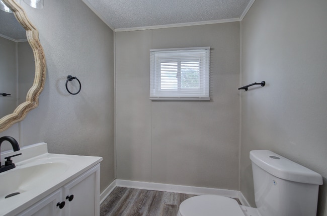 227 St Elmo Cir