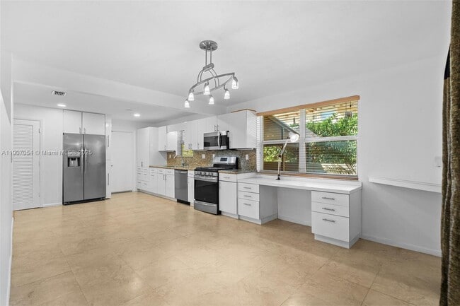 Photo - 1175 NE 102nd St