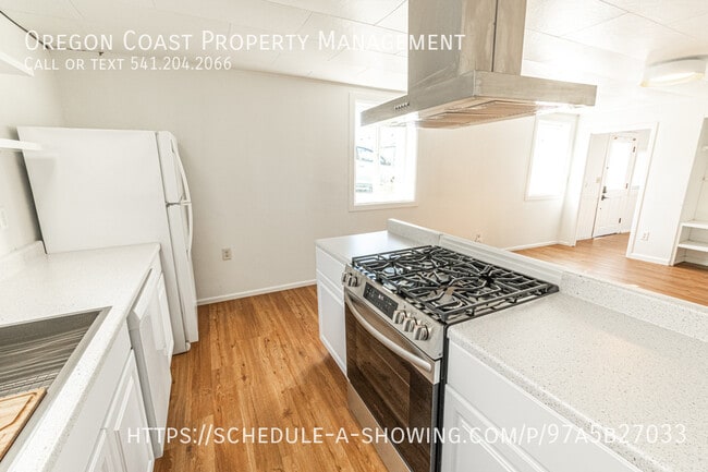 Photo - 537 SW 32nd St