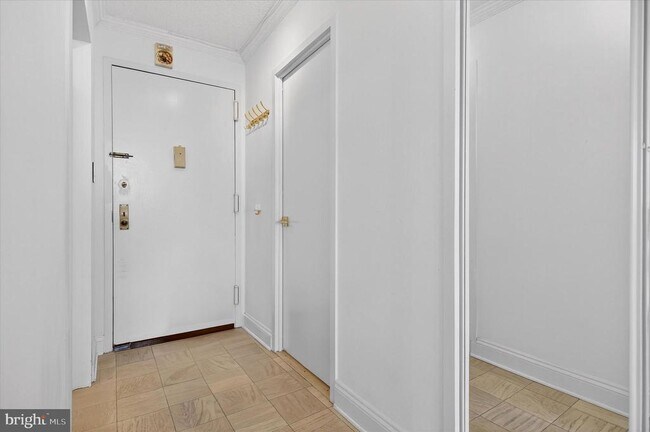 Photo - 5225 Pooks Hill Rd Unit 715N