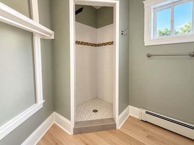 14 Dyer St Unit 3