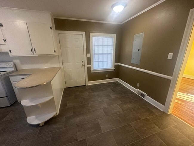 Photo - 705 Parrott Ave