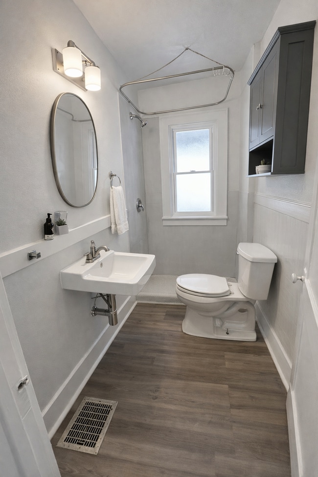 Photo - 20 E Josephine St Unit 4