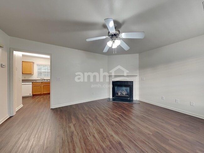 Photo - 606 3 Oaks Dr