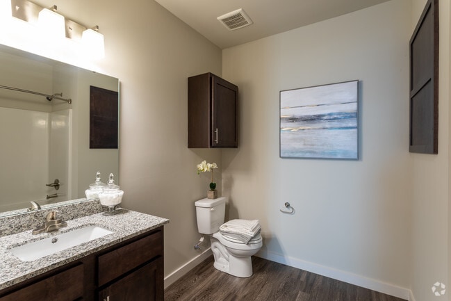 1BR, 1BA - 687 SF Model