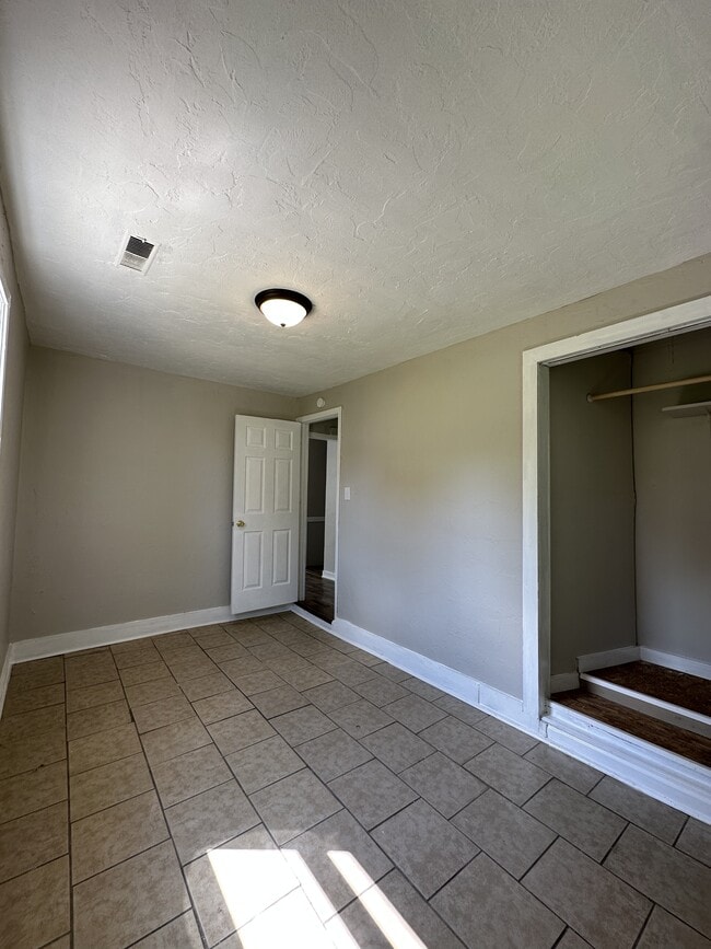 Photo - 3411 Burton Pl