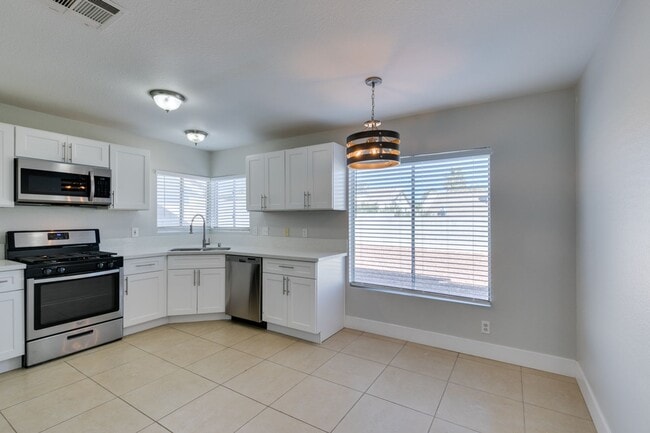 Photo - 4 BEDROOM, UPDATED SINGLE STORY HOME, NO HOA