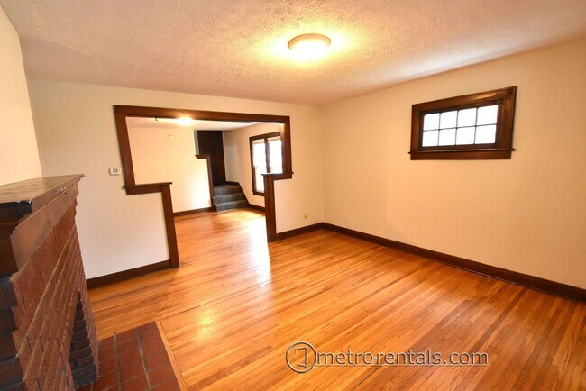 238-240 W Pacemont Road