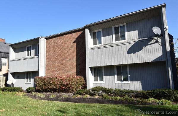 Building Photo - 1350 Highland St Unit F