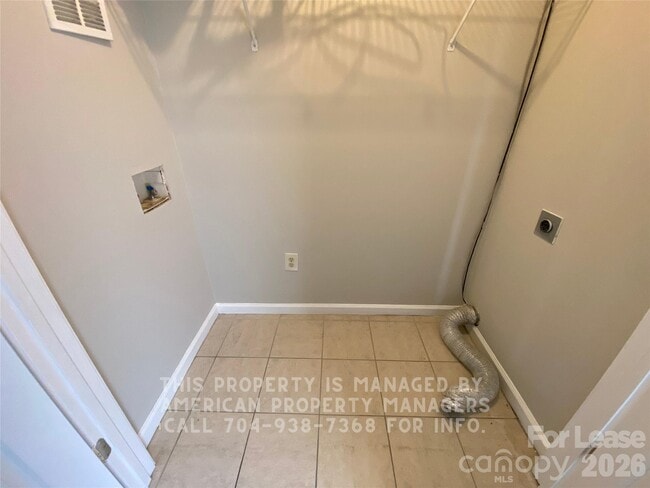 Photo - 501 Martin Cir