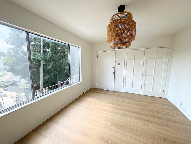 Photo - 849 N Vendome St Unidad 849 N. Vendome St.