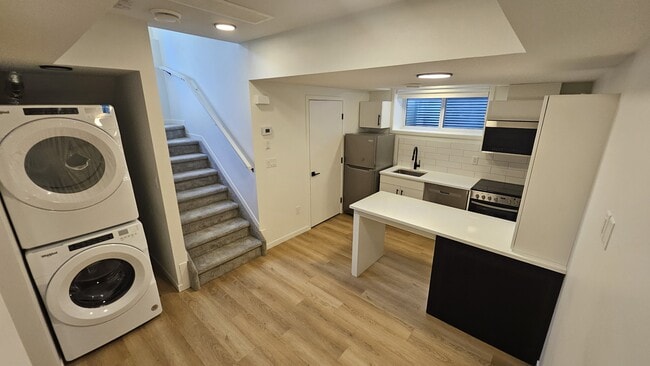 Photo - 12125-12195 95 St Unit BSMT 1