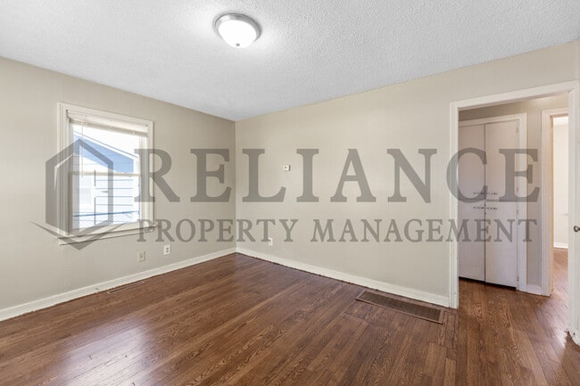 Photo - 1334 S Dodge Ave