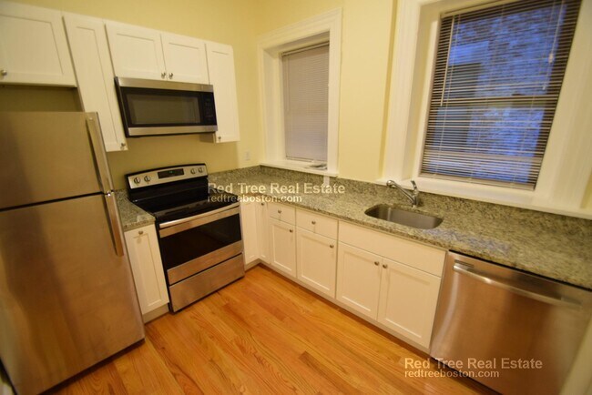 Photo - 1463 Beacon St Unidad 14