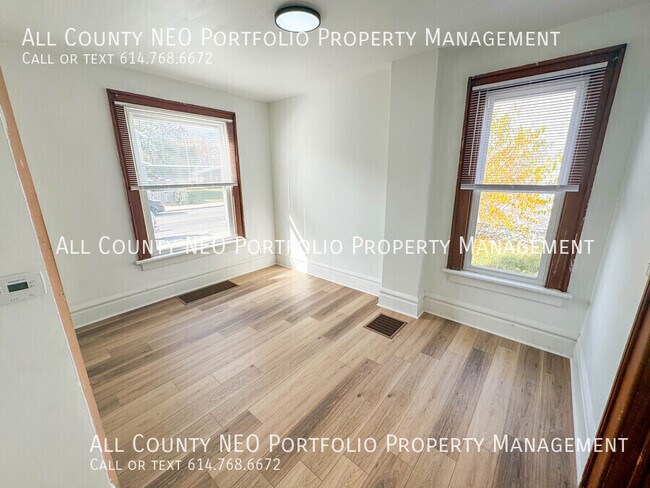 Photo - 64 S Hague Ave