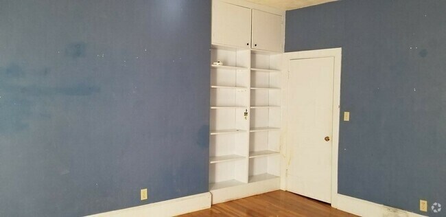 Building Photo - 8 Sewall St Unit 0 Rental