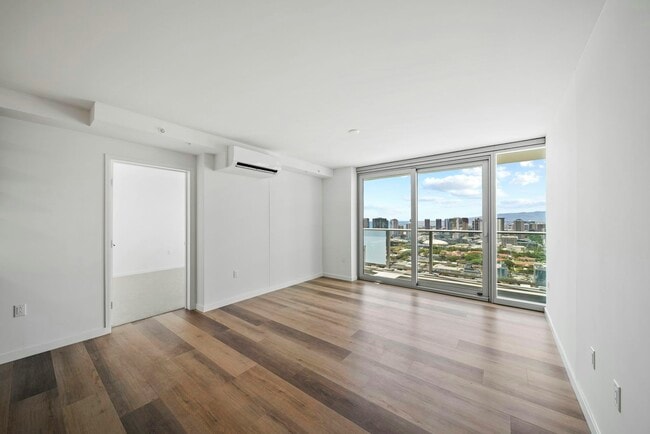 Photo - 1515 Liona St Unit 4316