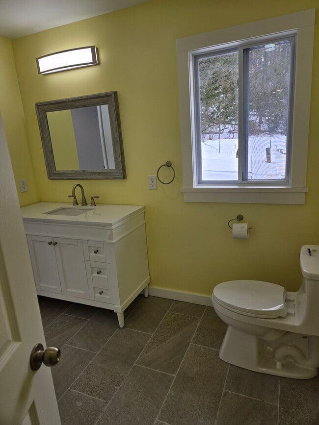 Building Photo - 111 Zandhoek Rd