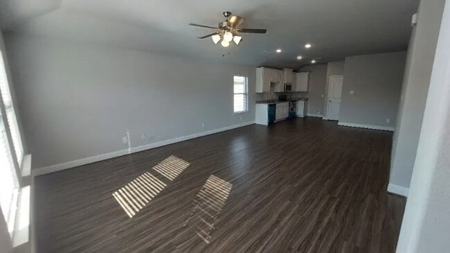 Photo - 1425 Waverley Dr