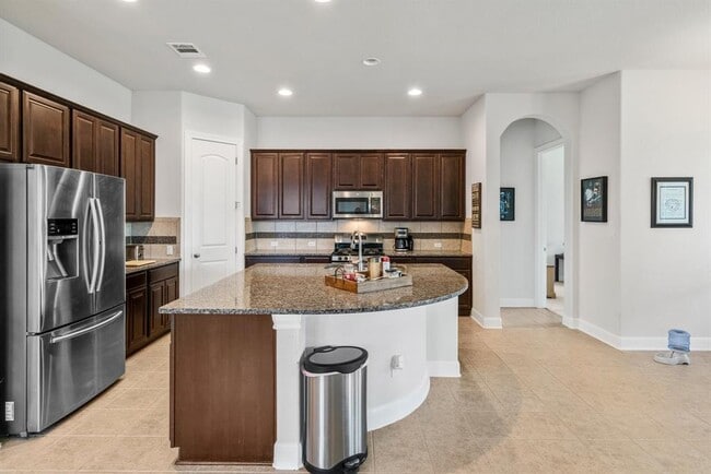 Photo - 2613 Sorano Cv