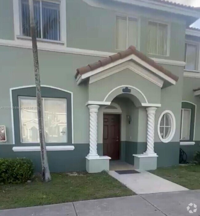 Building Photo - 2466 SE 15th Pl Rental