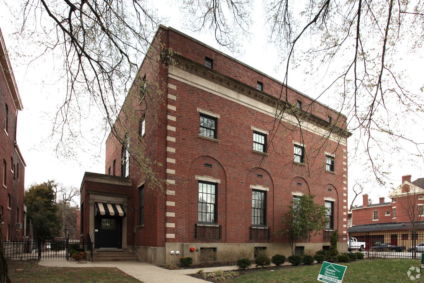 Photo - The Magnolia