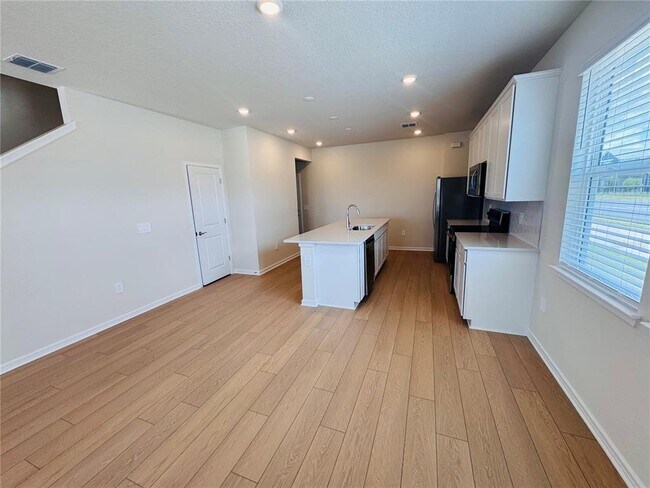 Photo - 2281 Southbury Dr