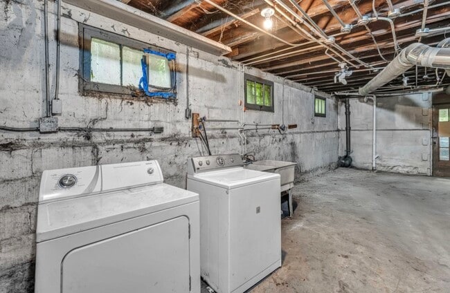 Photo - 6729 Forman Ave Apartments Unit 4