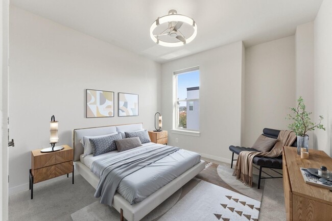 Photo - 2136 Glacier Rd