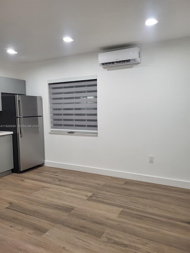 Photo - 245 SW 105th Pl Unit 245