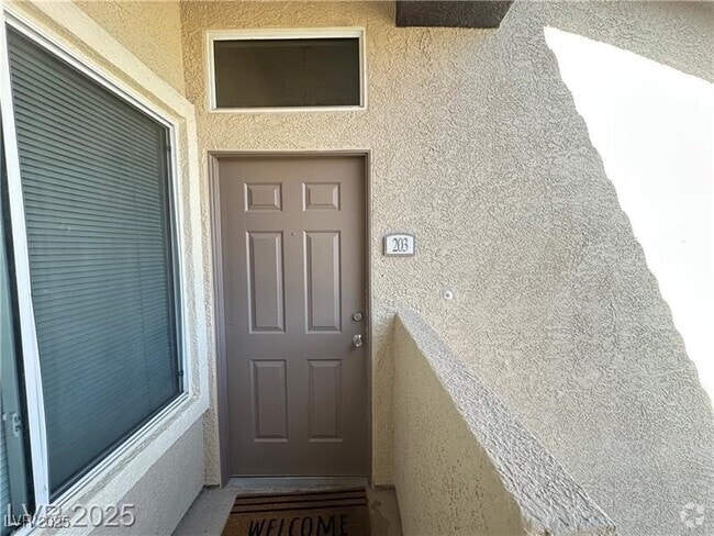 Building Photo - 3460 Cactus Shadow St Unit 203 Rental