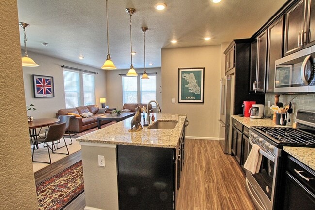 Photo - 3 bed 2.5 bath Castle Rock Townhome in the Meadows