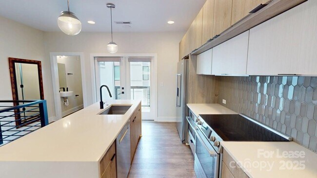 Photo - 1211 Minter Pl