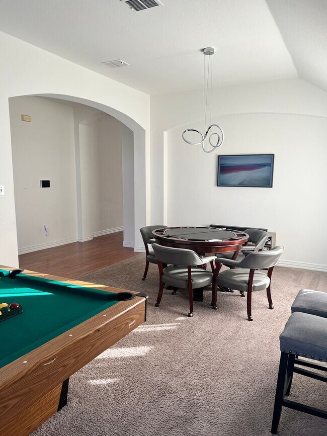 Photo - 1158 Beechwood Ln