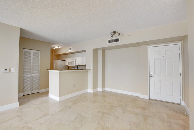 Photo - 651 Okeechobee Blvd Unit 301