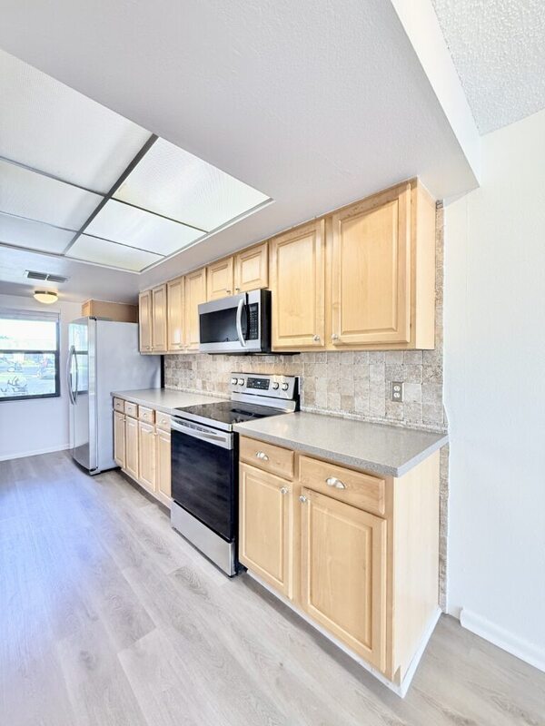 Photo - 2131 Ridge Rd S