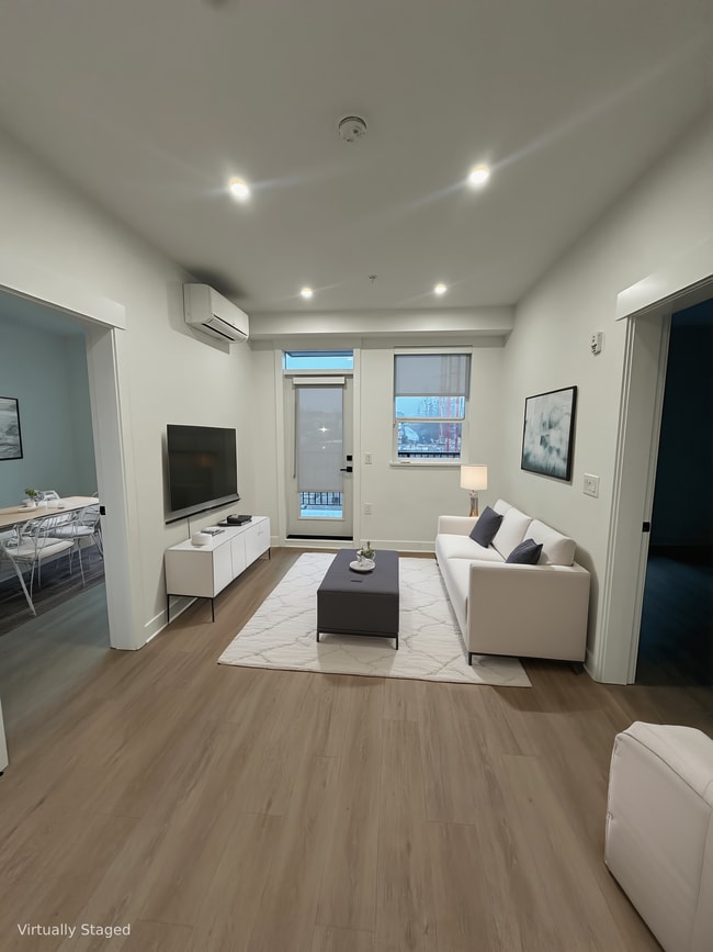 Photo - 20144-20186 86 Ave