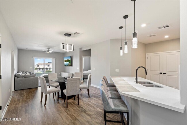 Photo - 2511 W Queen Creek Rd Apartamento Unidad 242