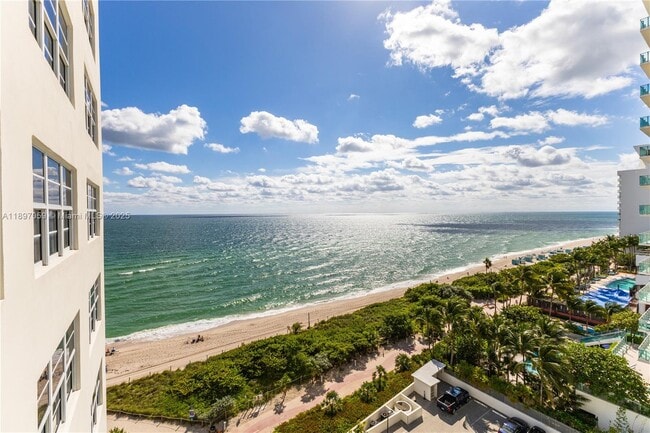 Photo - 6917 Collins Ave Unidad 1203