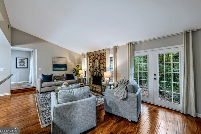 Photo - 2660 Indian Lake Dr