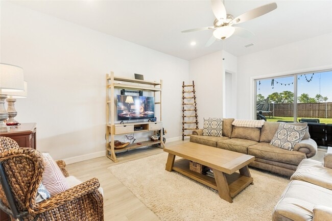 Photo - 209 Chesapeake Dr