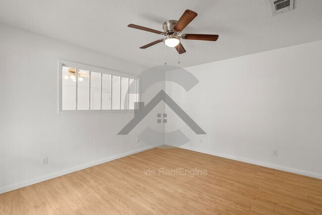 Photo - 9409 Cerelle Dr