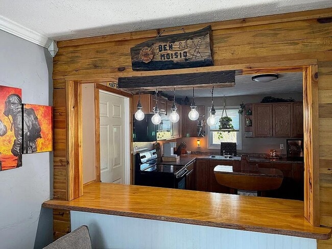 Photo - 4966 Collins Dr